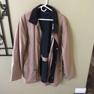 TOMMY HILFIGER men L barn coat tan coat + fleece 46” EUC !